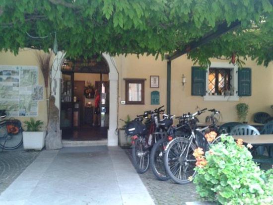 ホテル Locanda San Gallo Moggio Udinese エクステリア 写真